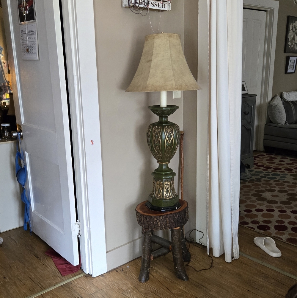Elegant Green and Gold Table Lantern